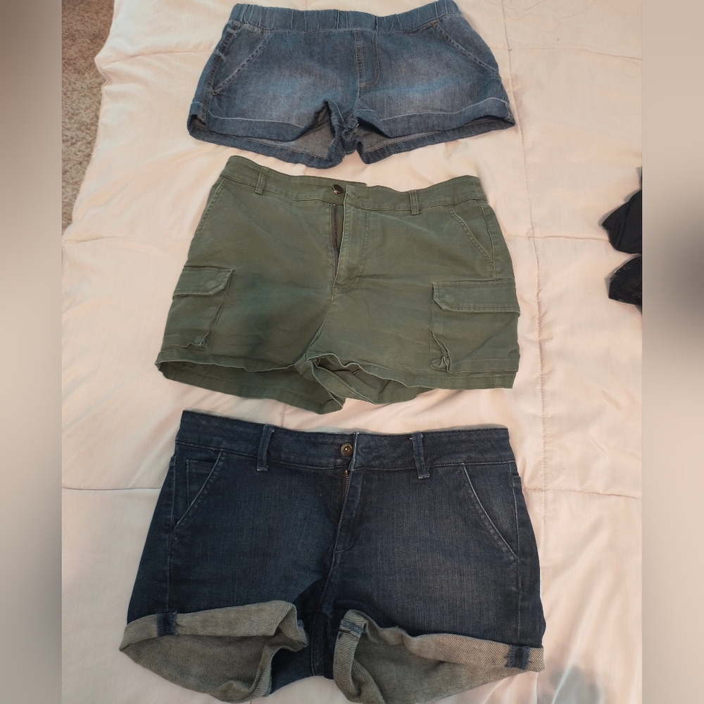 Green Cargo Shorts